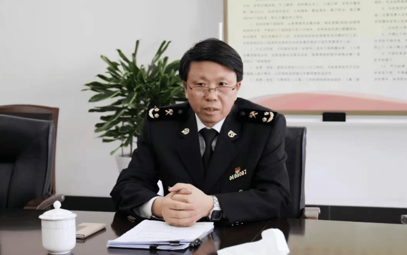 冯学平被查