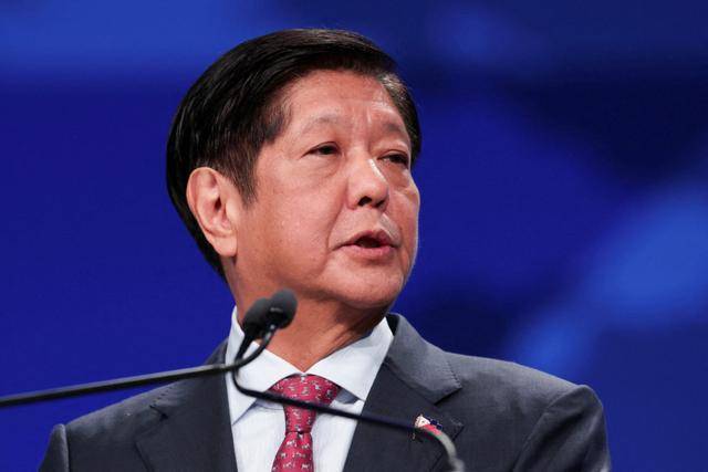 菲律宾总统马科斯呼吁全体内阁部长辞职